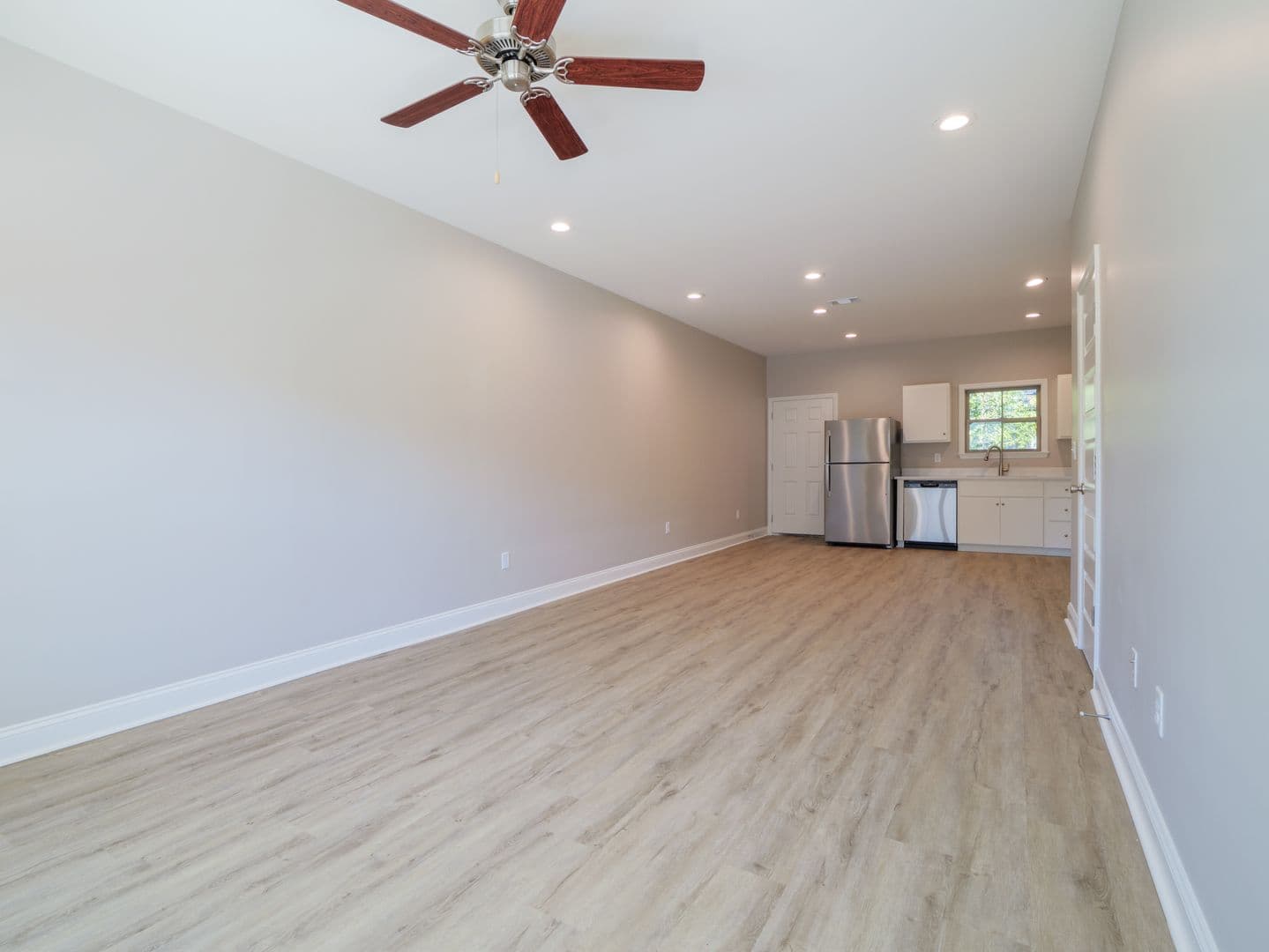 Sparks Apartment: 203 S. Goodman St*