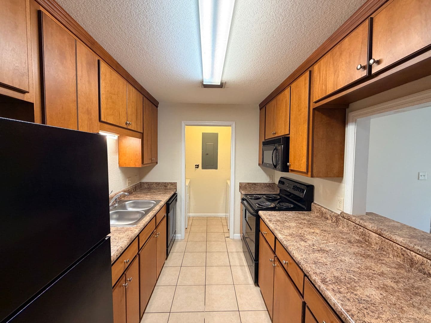 Valdosta Apartment: 1704 N Patterson St. * - #4