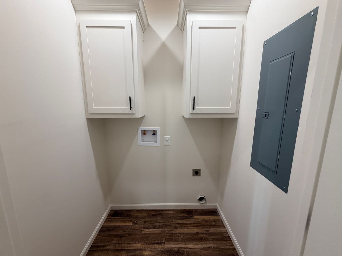 Nashville Apartment: 719 Dawn Dr. * - B
