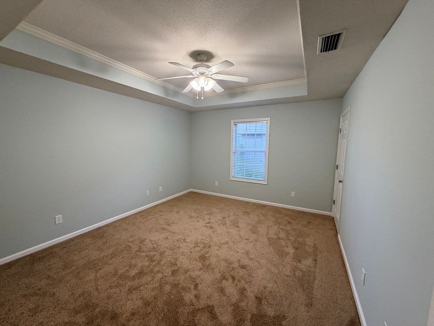 Hahira Apartment: 103 S. West St * - 934 - C