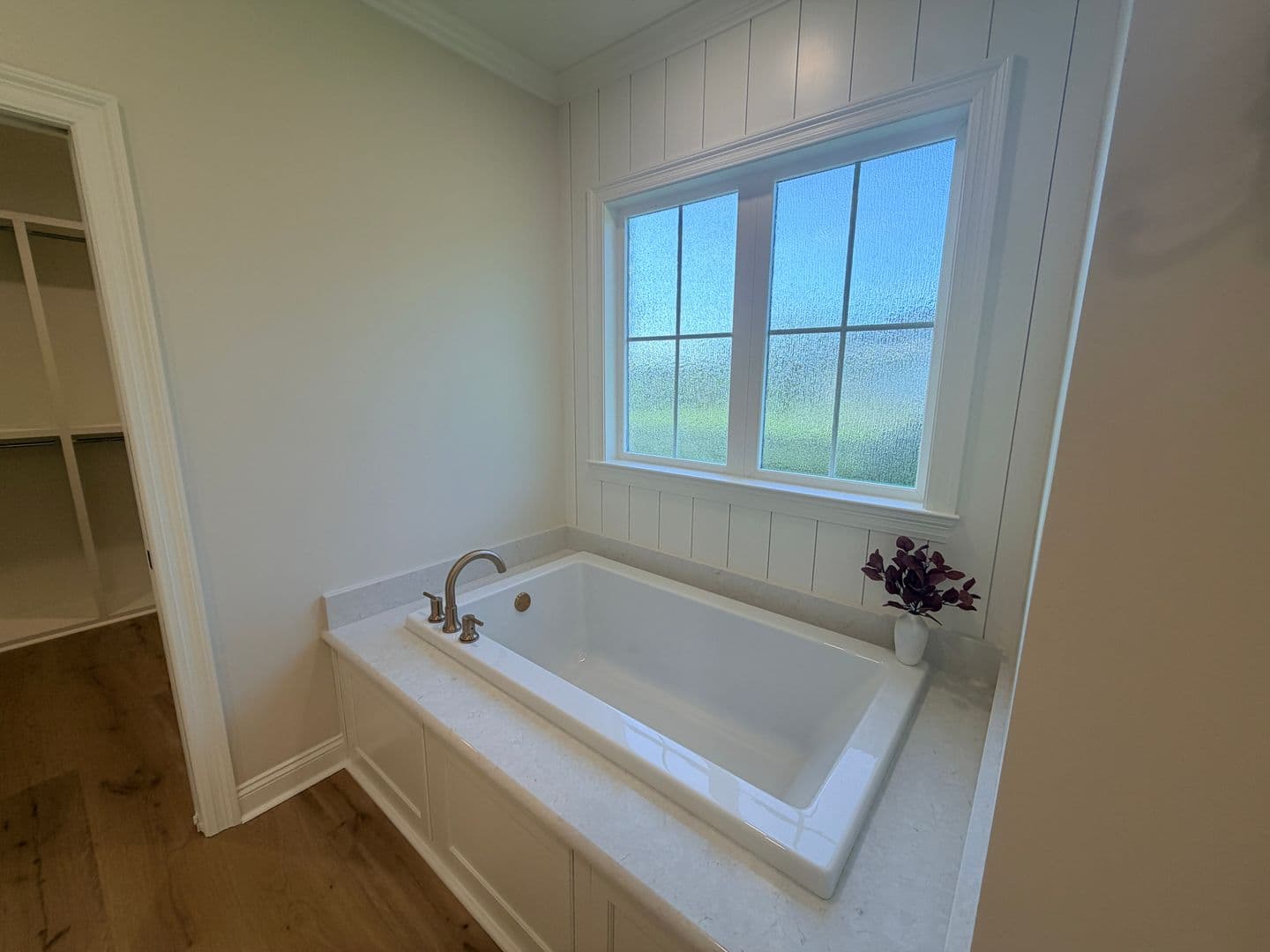 Lake Park House: 5635 Schoolhouse Pond Rd. *