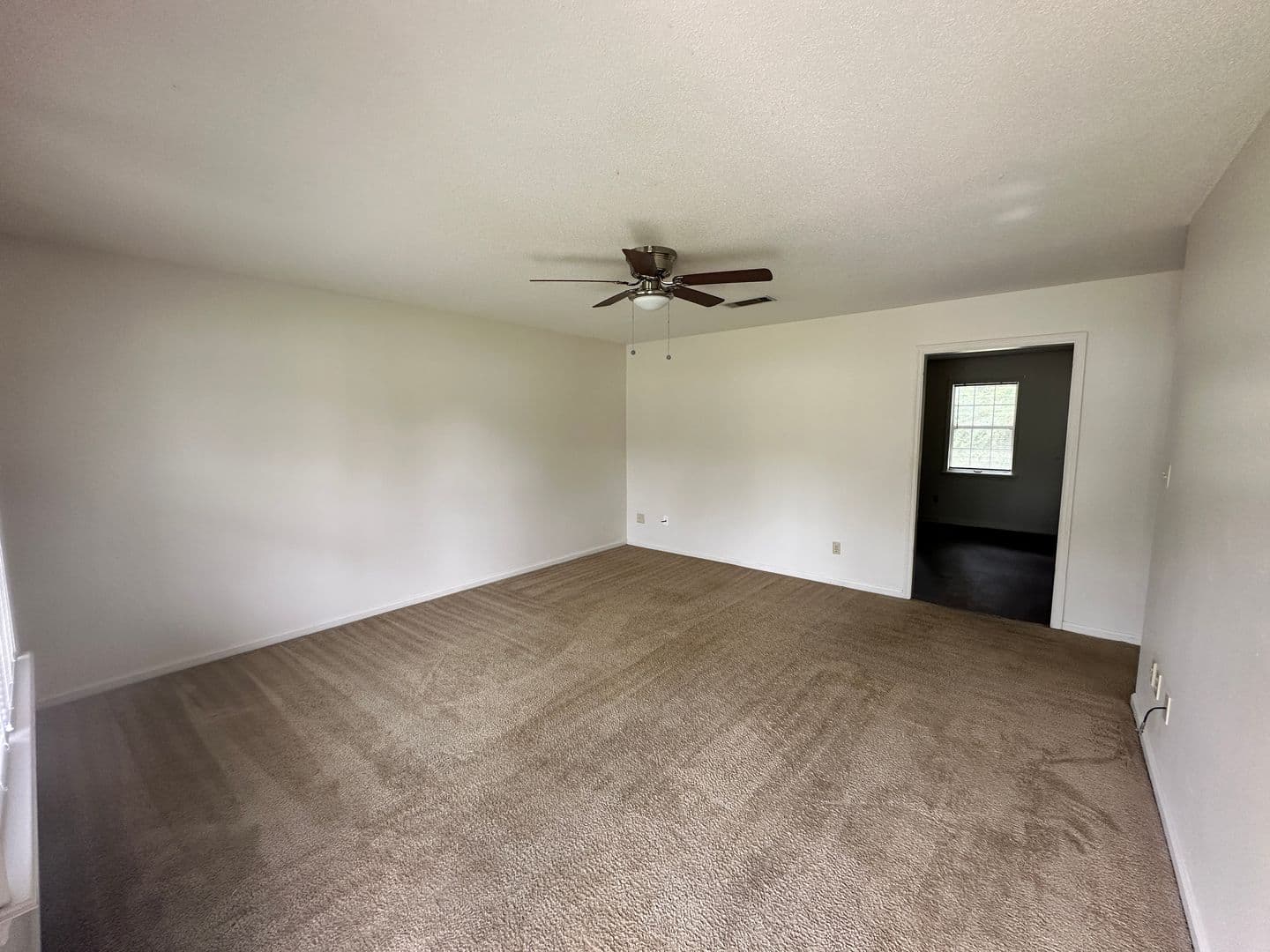 Valdosta House: 6119 B Vinnie Dr