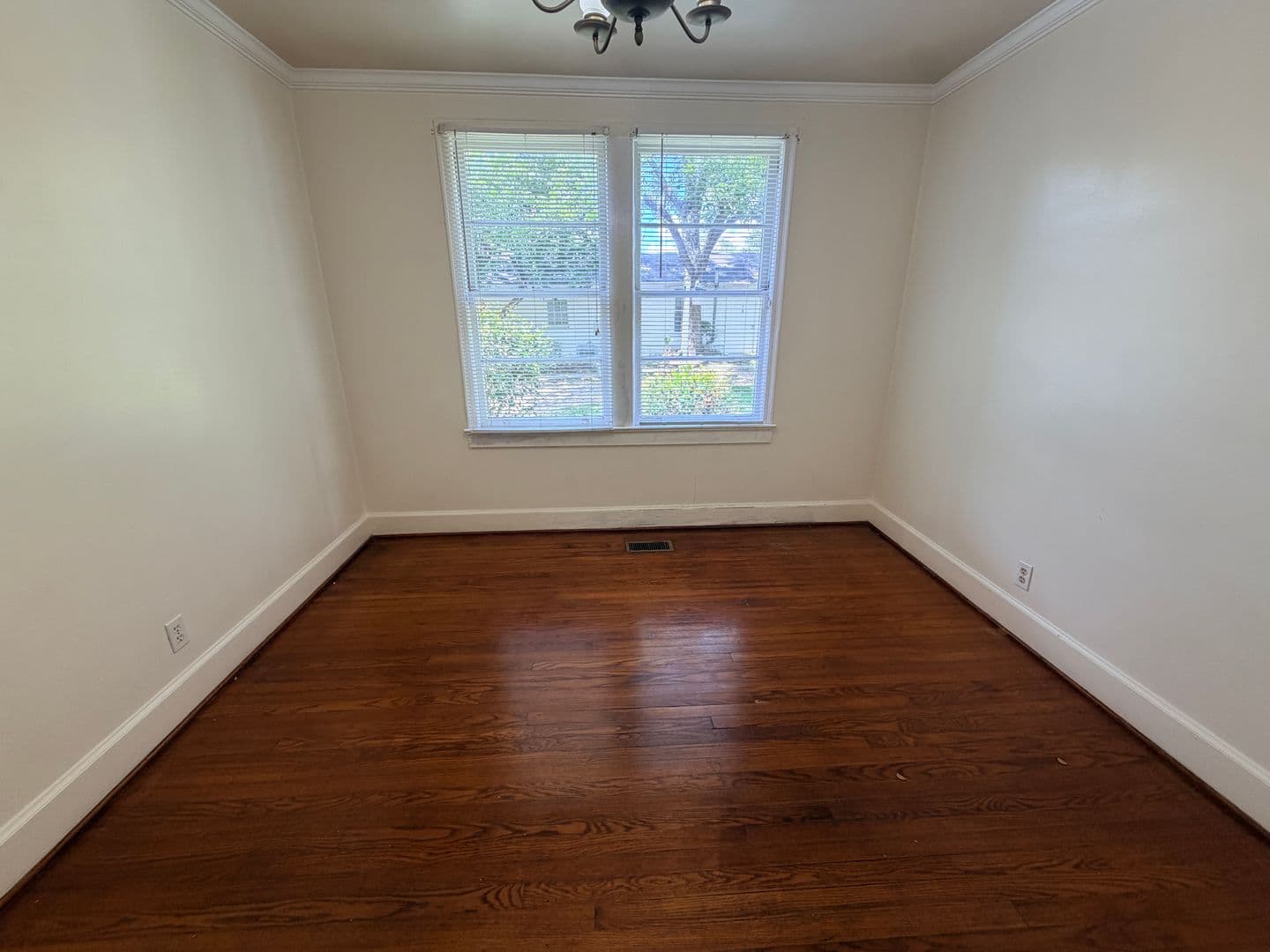 Valdosta Apartment: 114 High Street