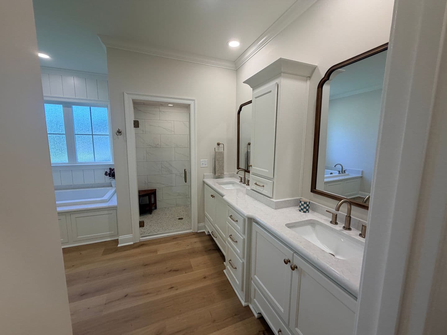 Lake Park House: 5635 Schoolhouse Pond Rd. *