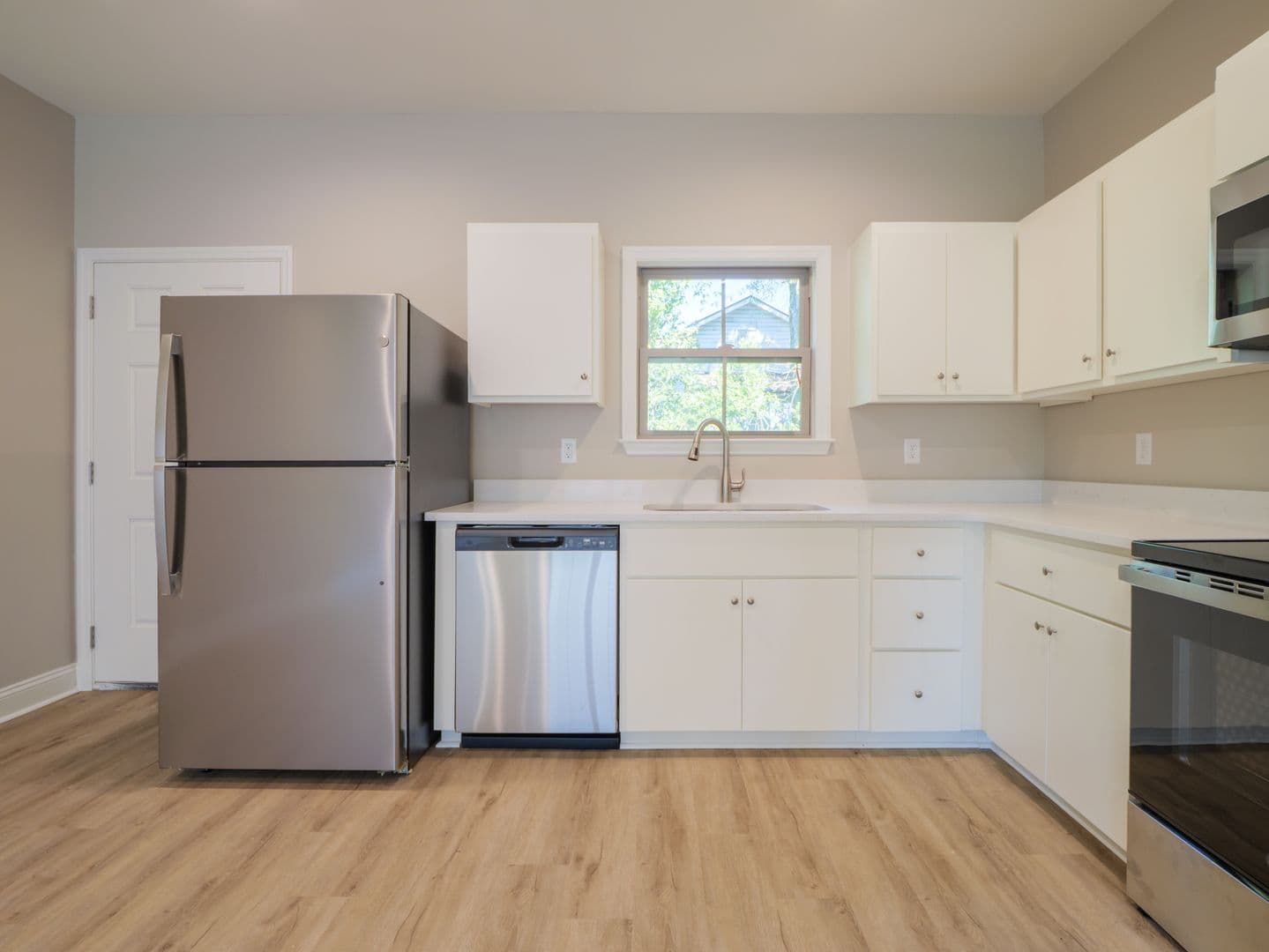 Sparks Apartment: 203 S. Goodman St*
