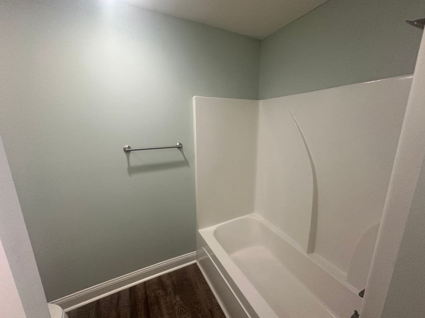 Hahira Apartment: 440 W. Stanfill St. * - 938 - B3