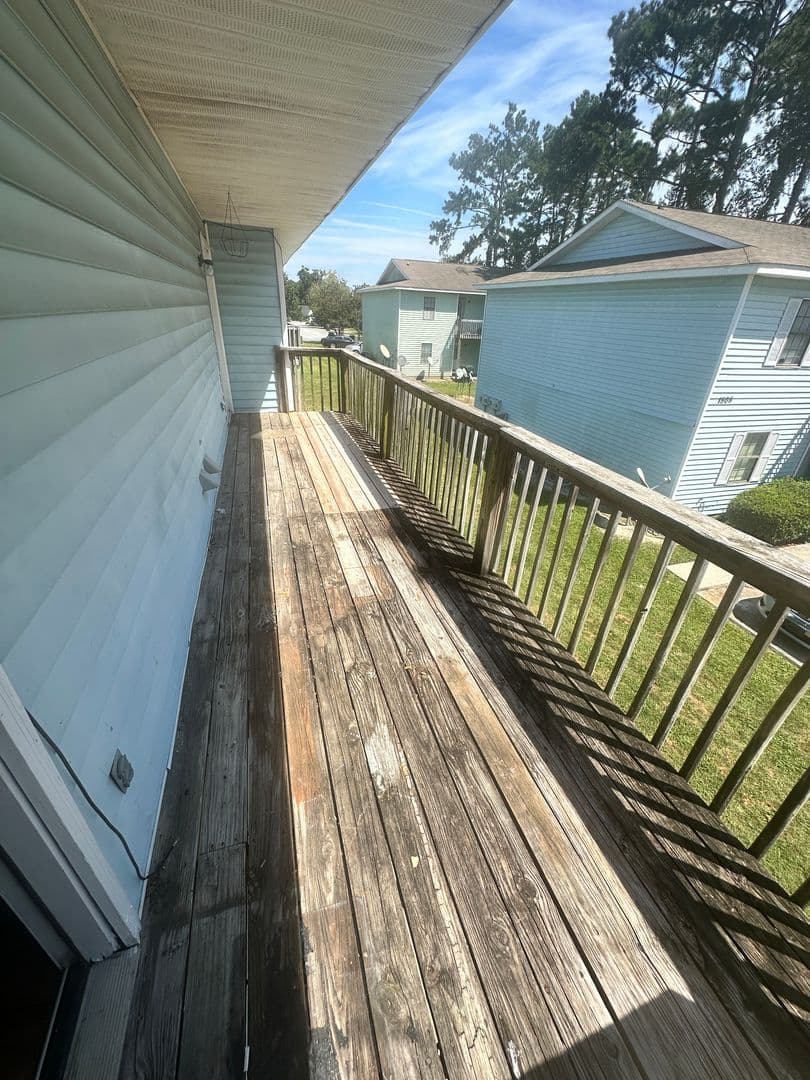 Remerton Apartment: 1603 Victory St