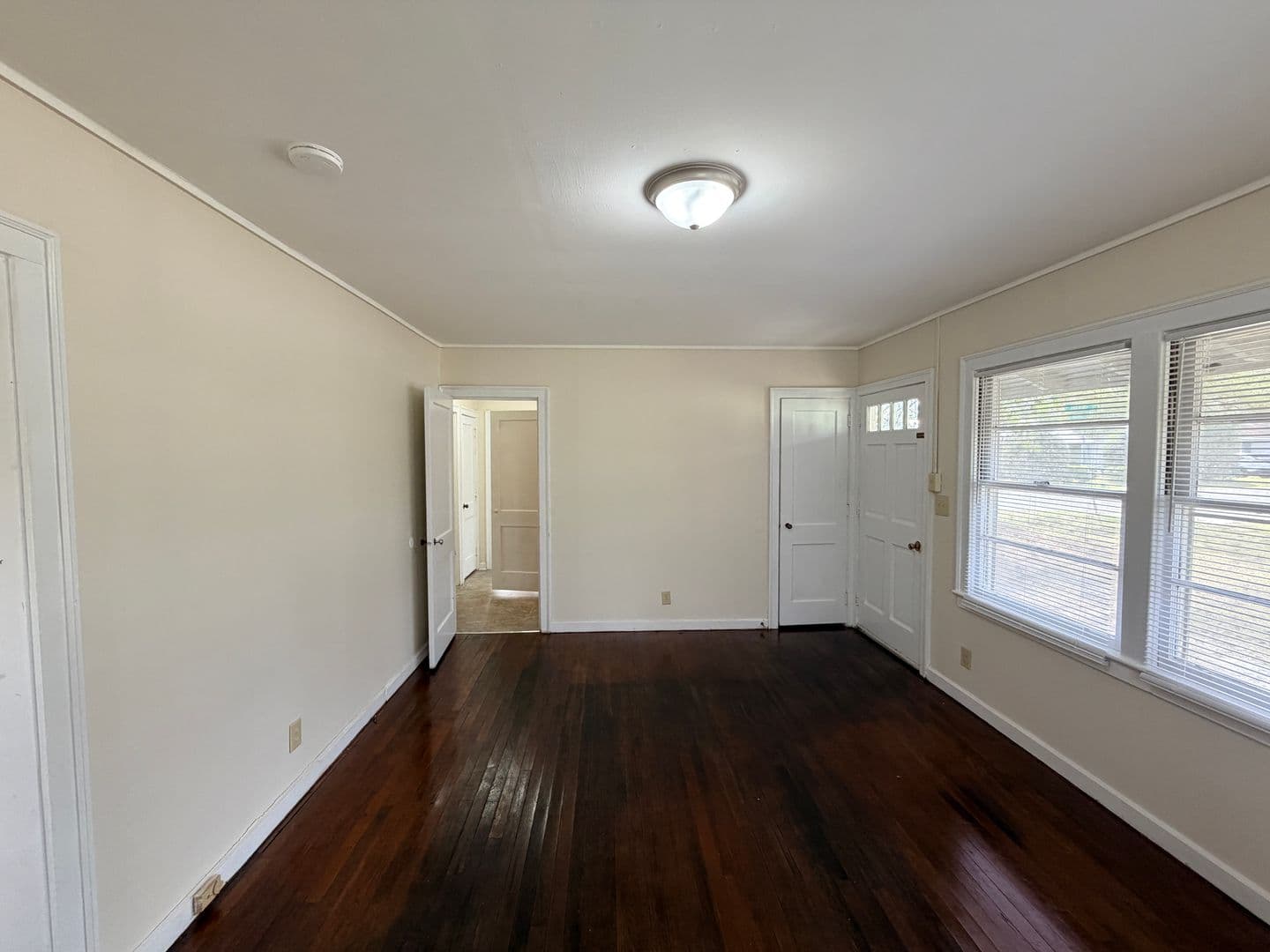 Valdosta House: 1701 N Troup Street*