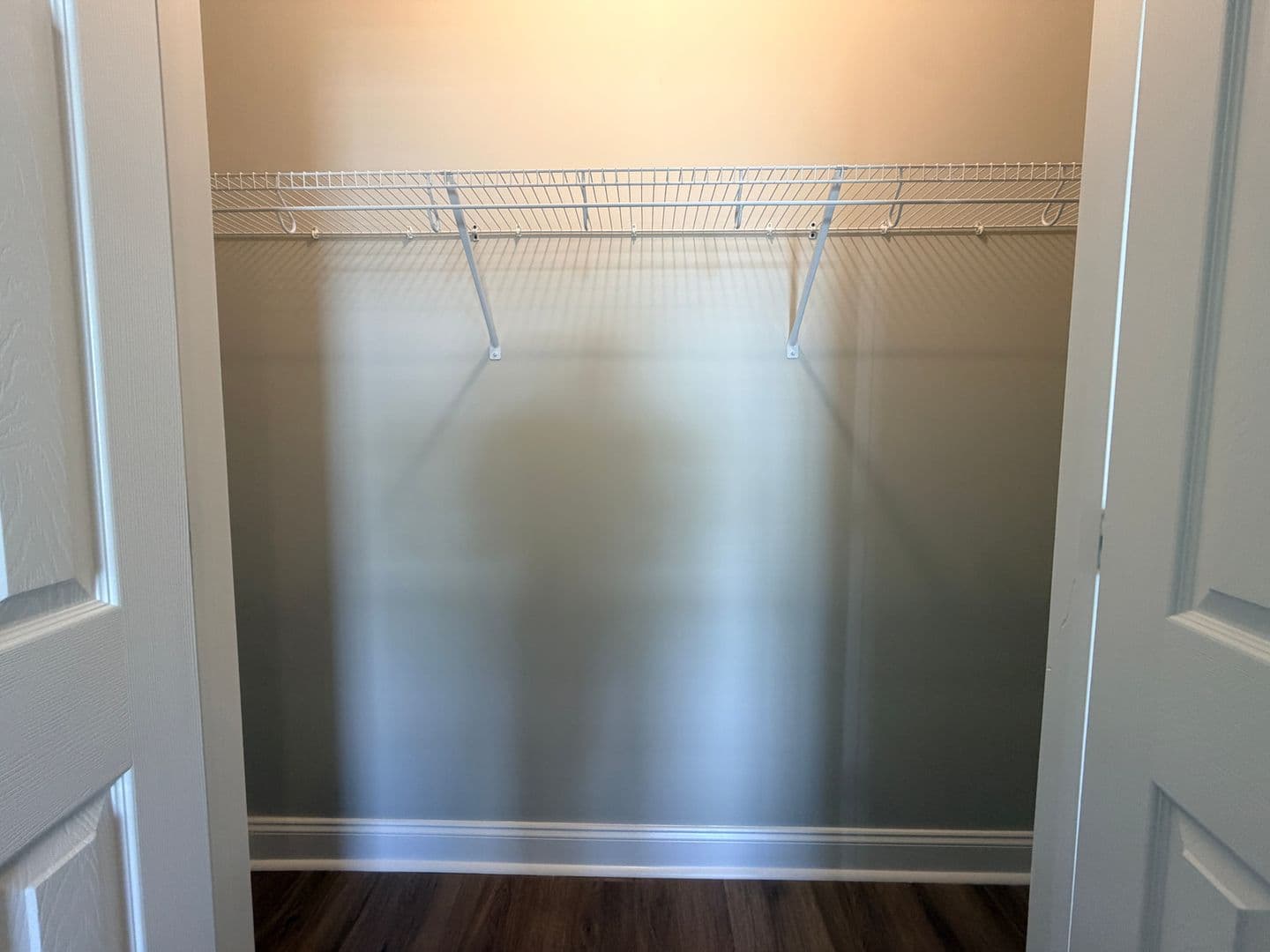 Adel Apartment: 515 Birch St. * - C