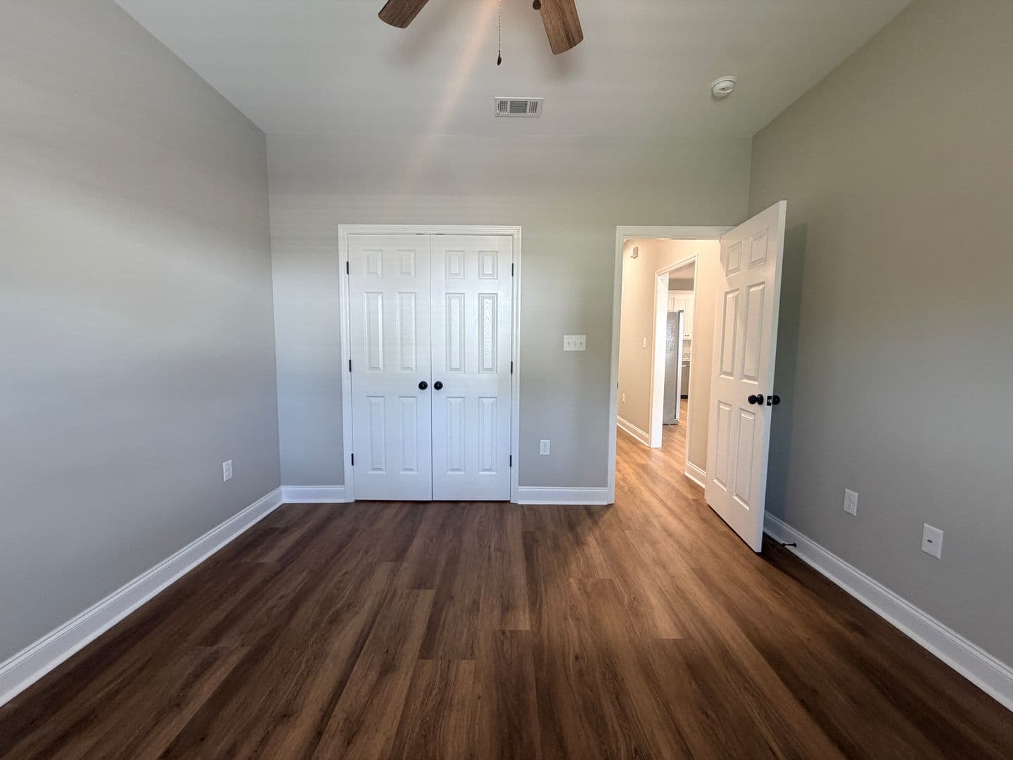 Adel Apartment: 515 Birch St. * - A