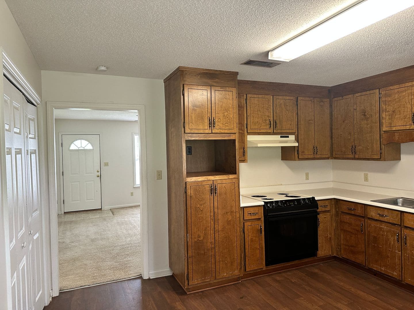 Valdosta House: 6119 B Vinnie Dr
