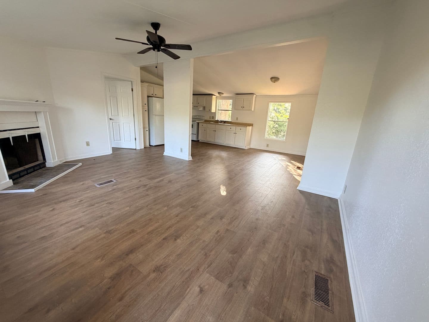 Valdosta House: 3427 Old Clyattville Rd.