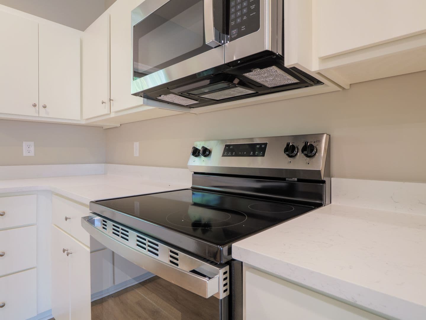 Sparks Apartment: 203 S. Goodman St*