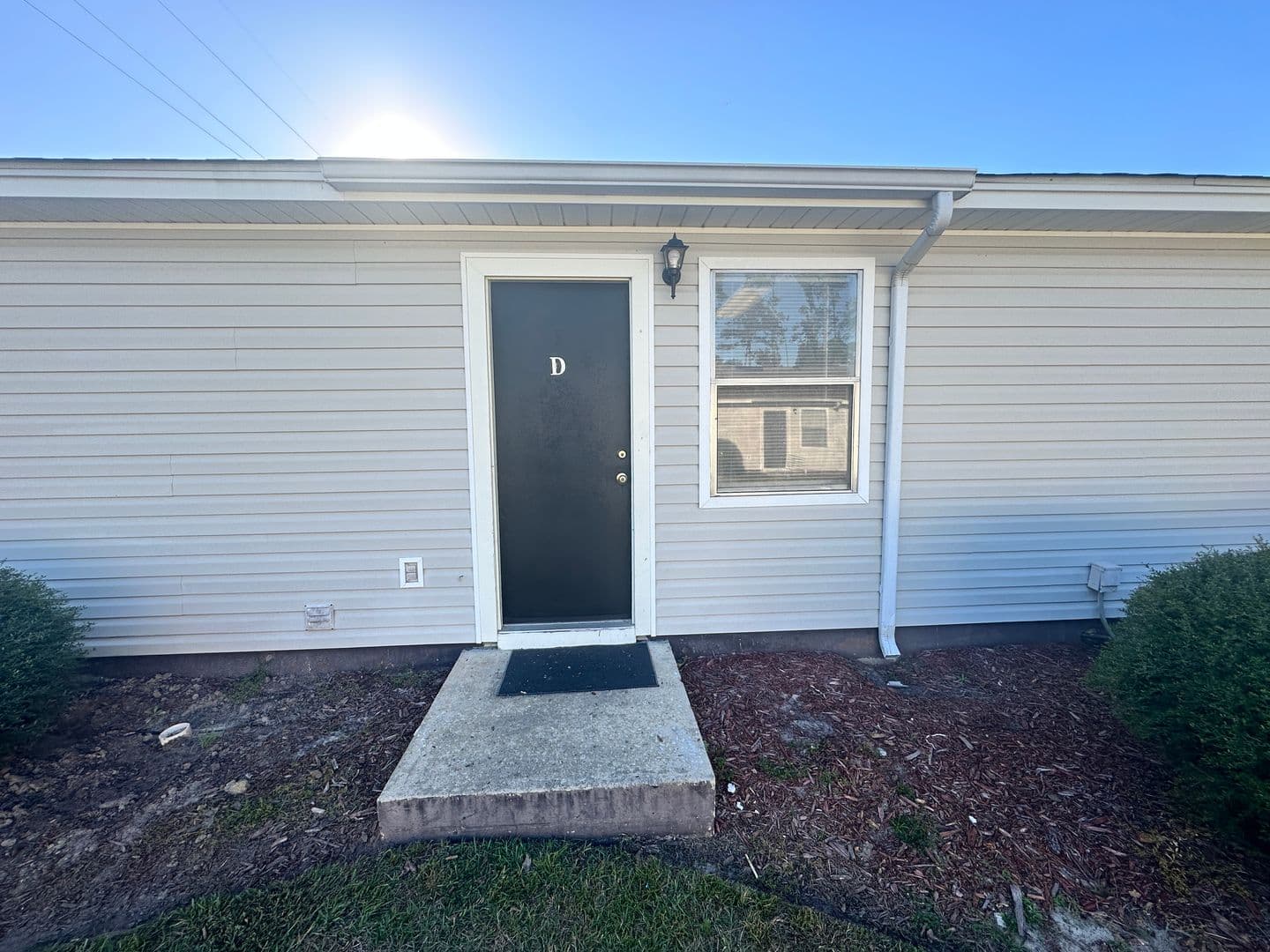 Hahira Apartment: 509 E. Main St. * - 911 - D