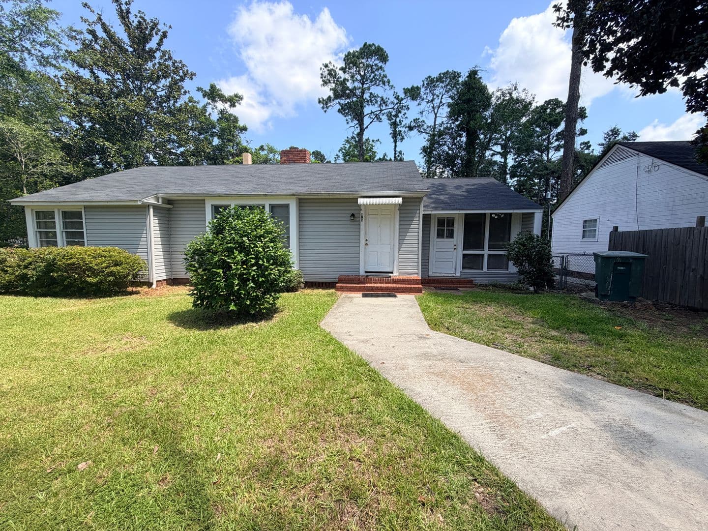 Valdosta House: 102 E Cranford Ave. *