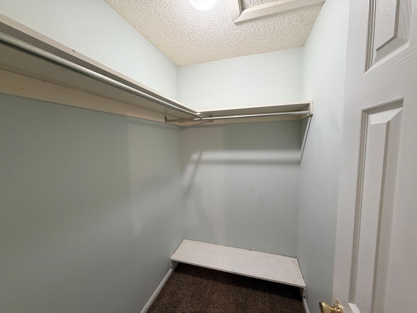 Hahira Apartment: 415 S. Hagan Bridge Rd. * - F11