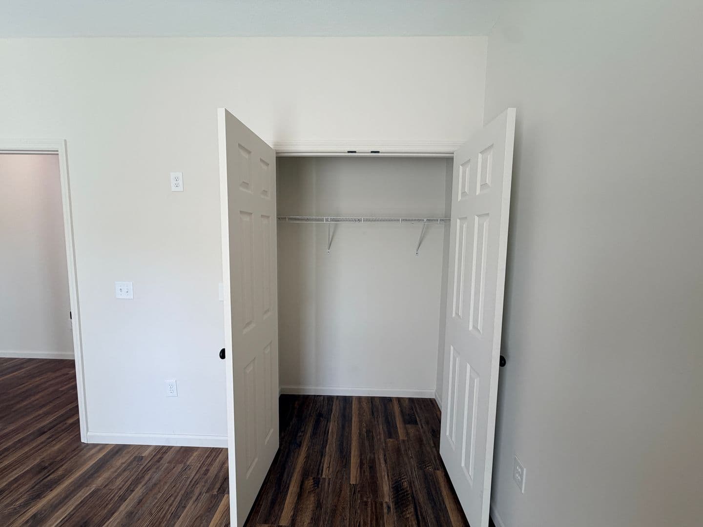 Nashville Apartment: 719 Dawn Dr. * - B
