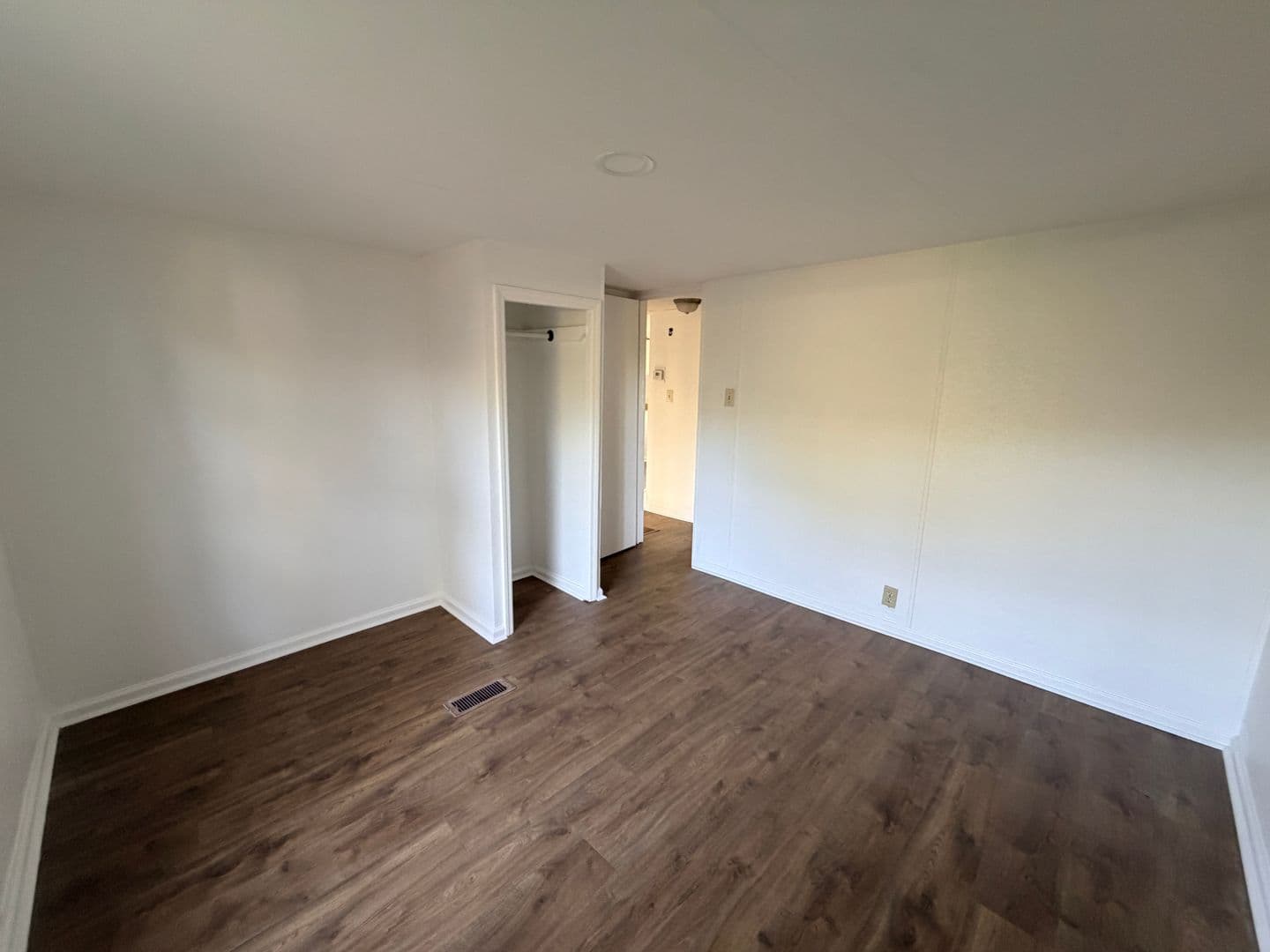 Valdosta House: 3427 Old Clyattville Rd.