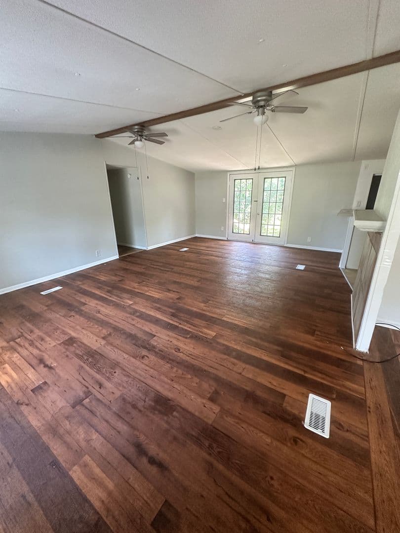 Hahira House: 6488 Cowart Circle
