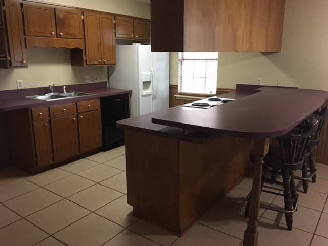 Remerton House: 1608 Spring Meadow Circle*
