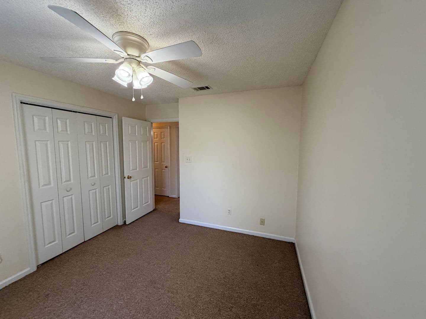 Valdosta House: 377 Pinedale Cir*