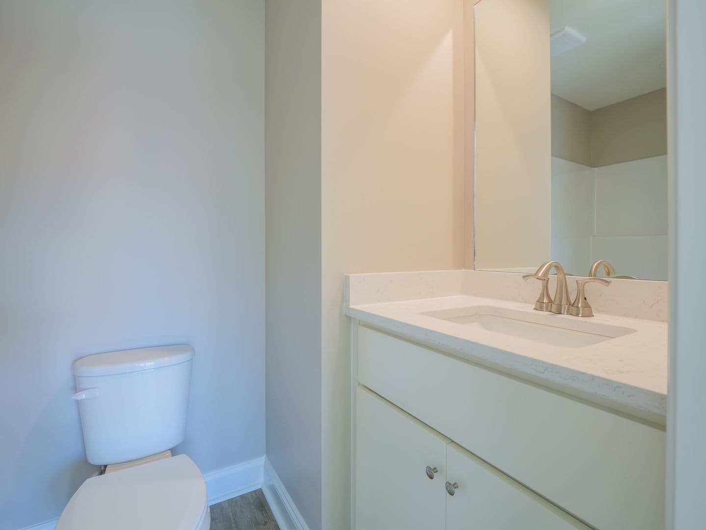 Sparks Apartment: 203 S. Goodman St*
