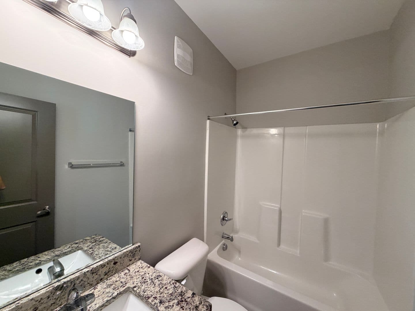 Valdosta Apartment: 1023 W. Gordon  - A6