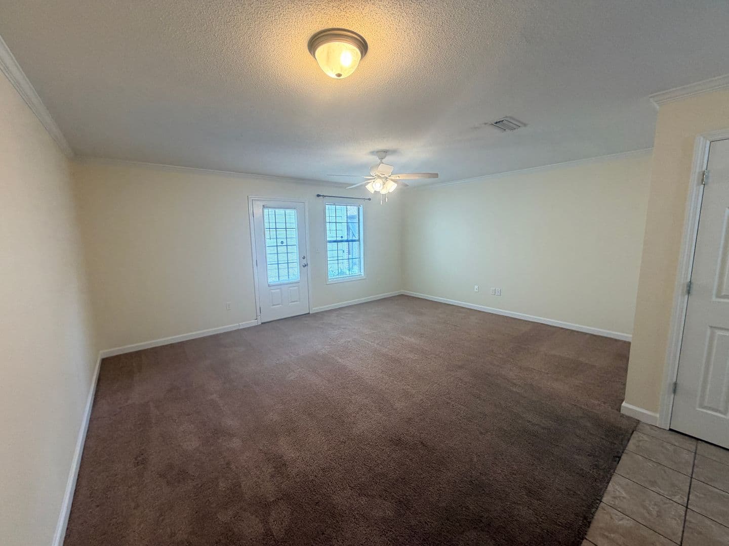 Valdosta Apartment: 1704 N Patterson St. * - #8