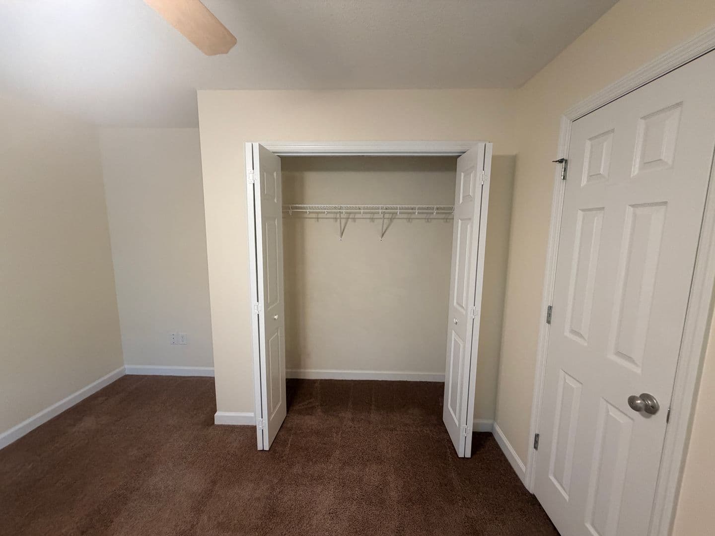 Valdosta Apartment: 1704 N Patterson St. * - #8