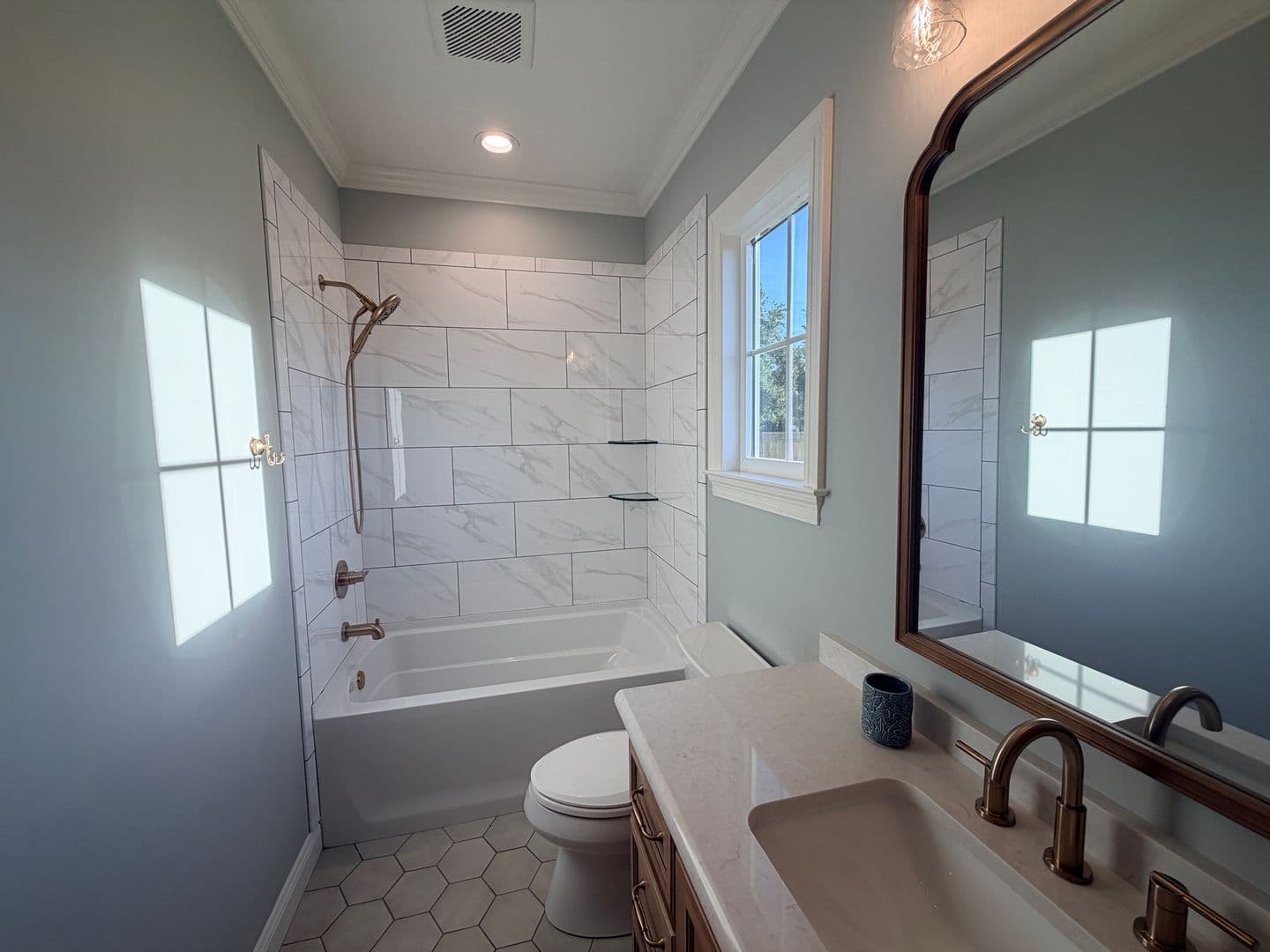 Lake Park House: 5635 Schoolhouse Pond Rd. *