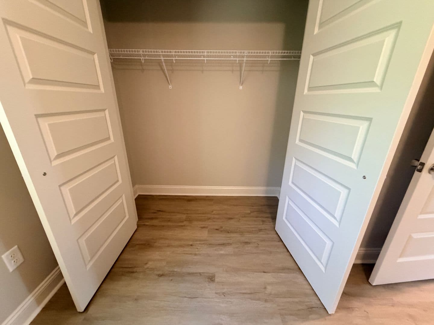 Sparks Apartment: 203 S. Goodman St*