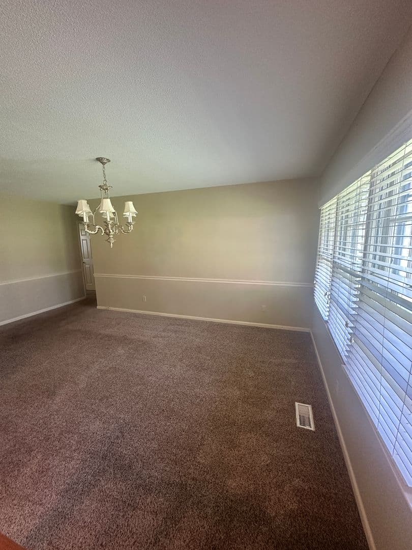 Valdosta House: 4742 Cat Creek Rd *