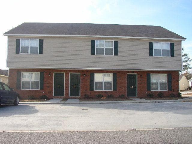 Valdosta House: 358 Brookfield Road*