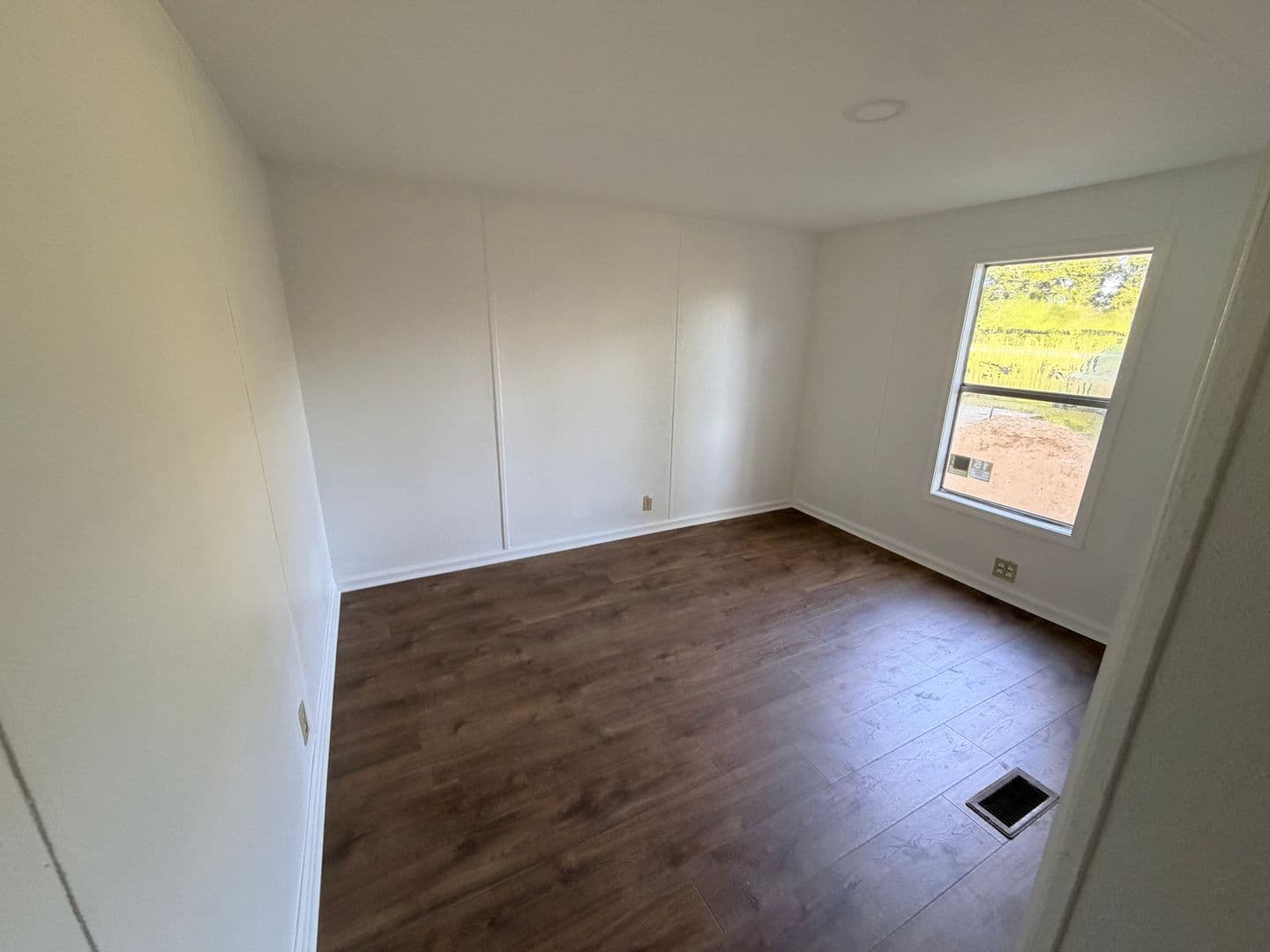 Valdosta House: 3427 Old Clyattville Rd.