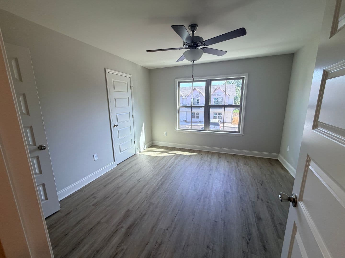 Sparks Apartment: 203 S. Goodman St*