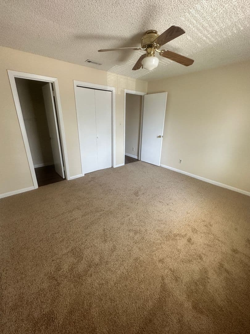 Remerton Apartment: 1603 Victory St