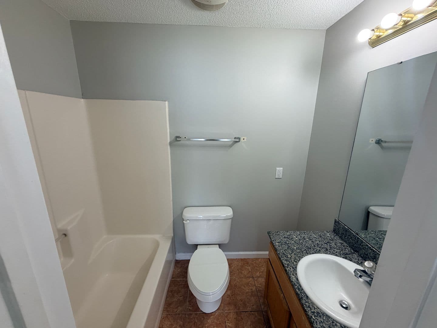 Valdosta Apartment: 1531 Woodard St. * - 372 - D2