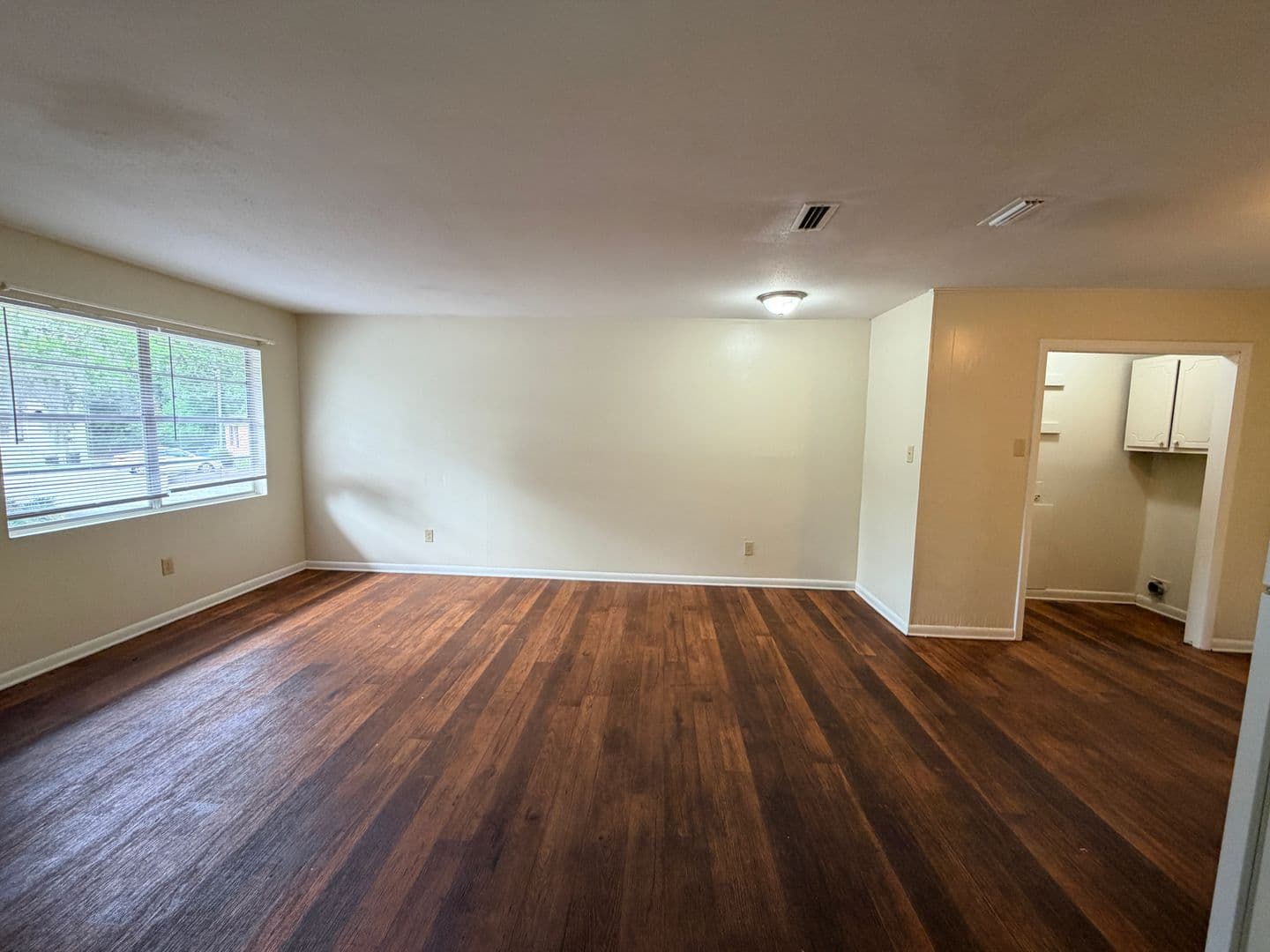 Valdosta Apartment: 104 Lankford Circle