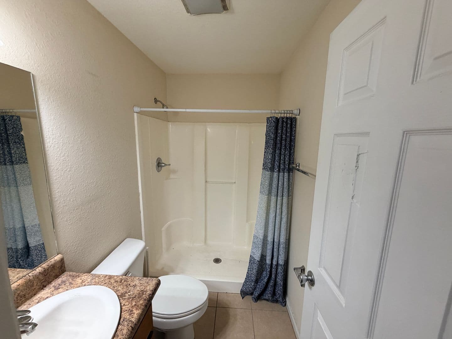 Valdosta Apartment: 1704 N Patterson St. * - #4