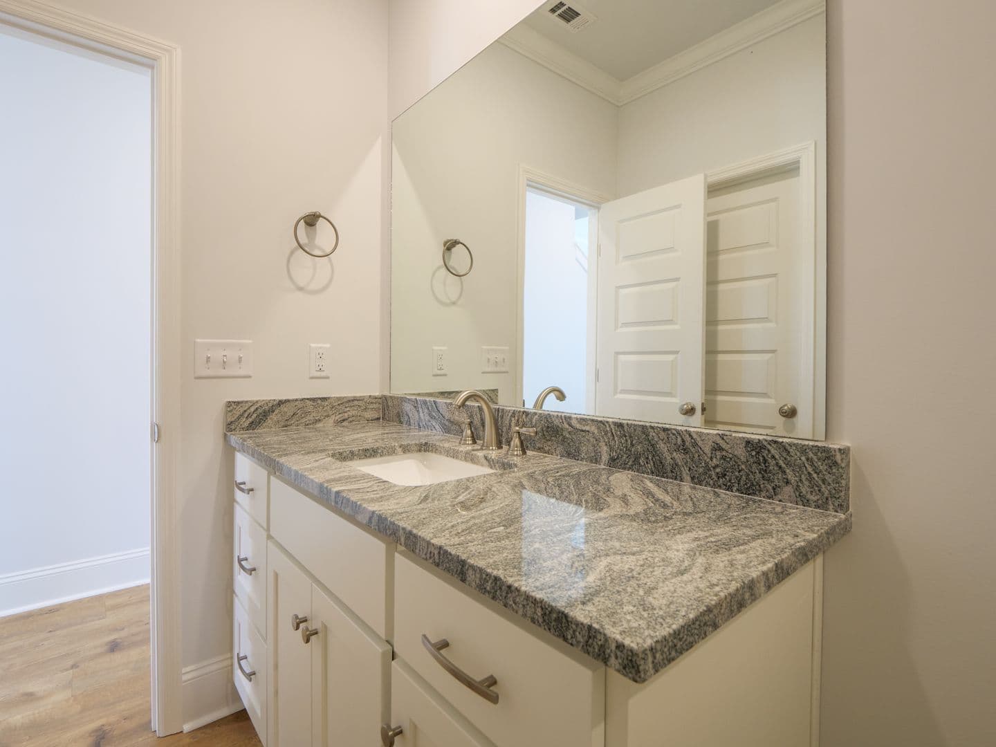 Valdosta Townhome: 5000 Hamilton Green Cir