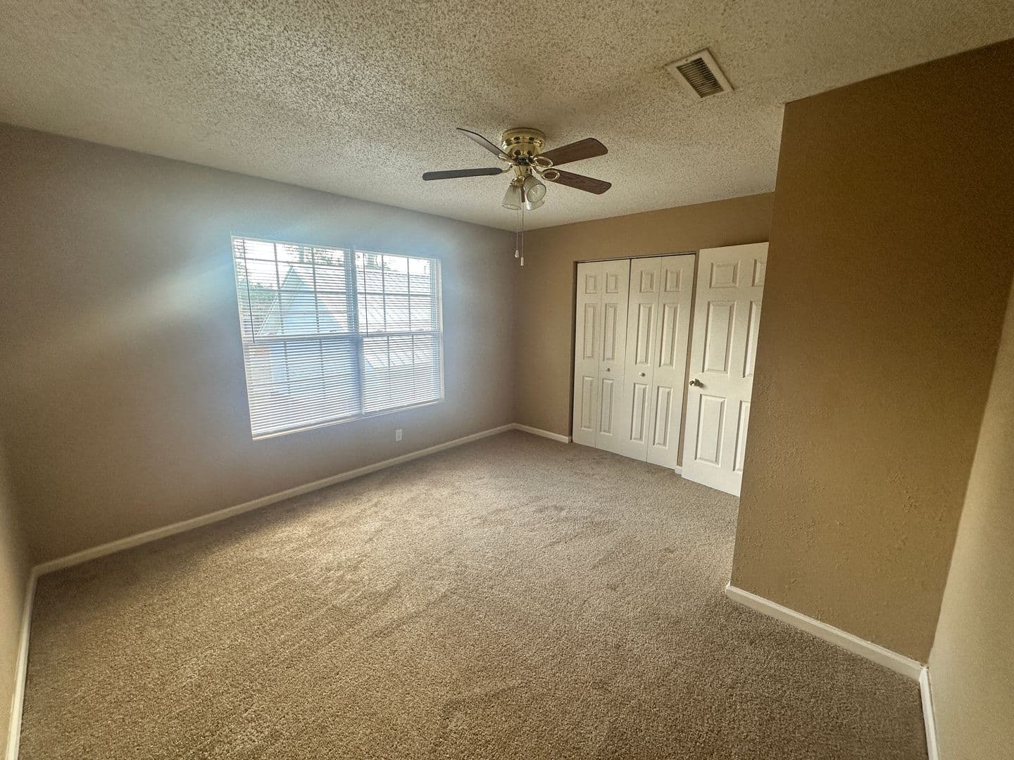 Adel Townhome: 1305 Breckenridge Dr Apt 9