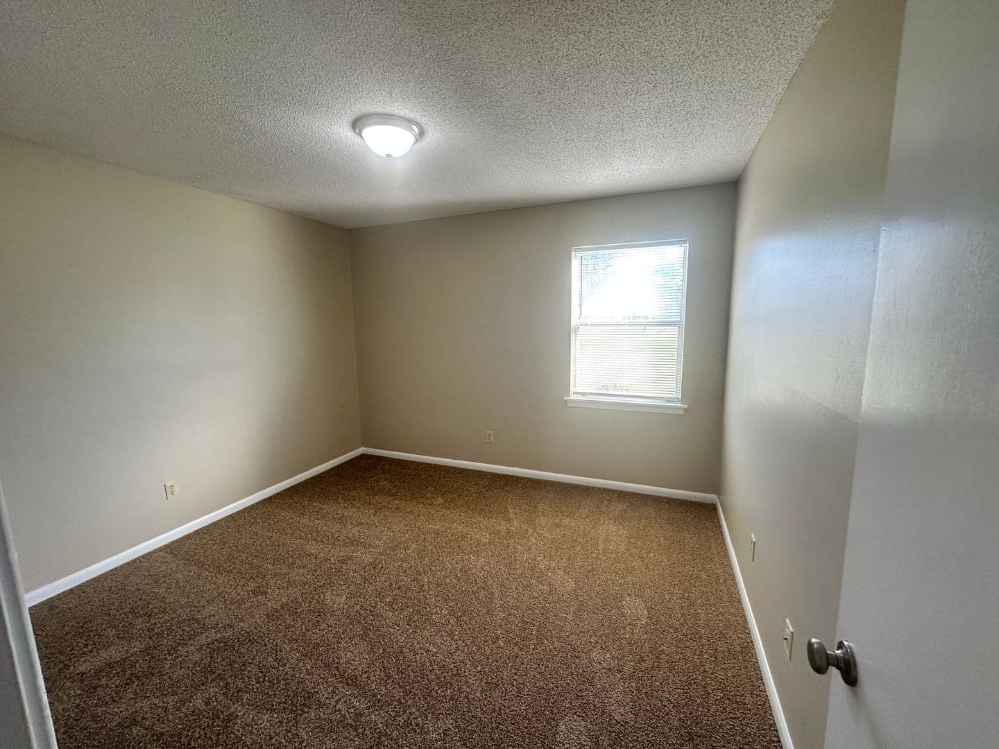Hahira Apartment: 509 E. Main St. * - 911 - D