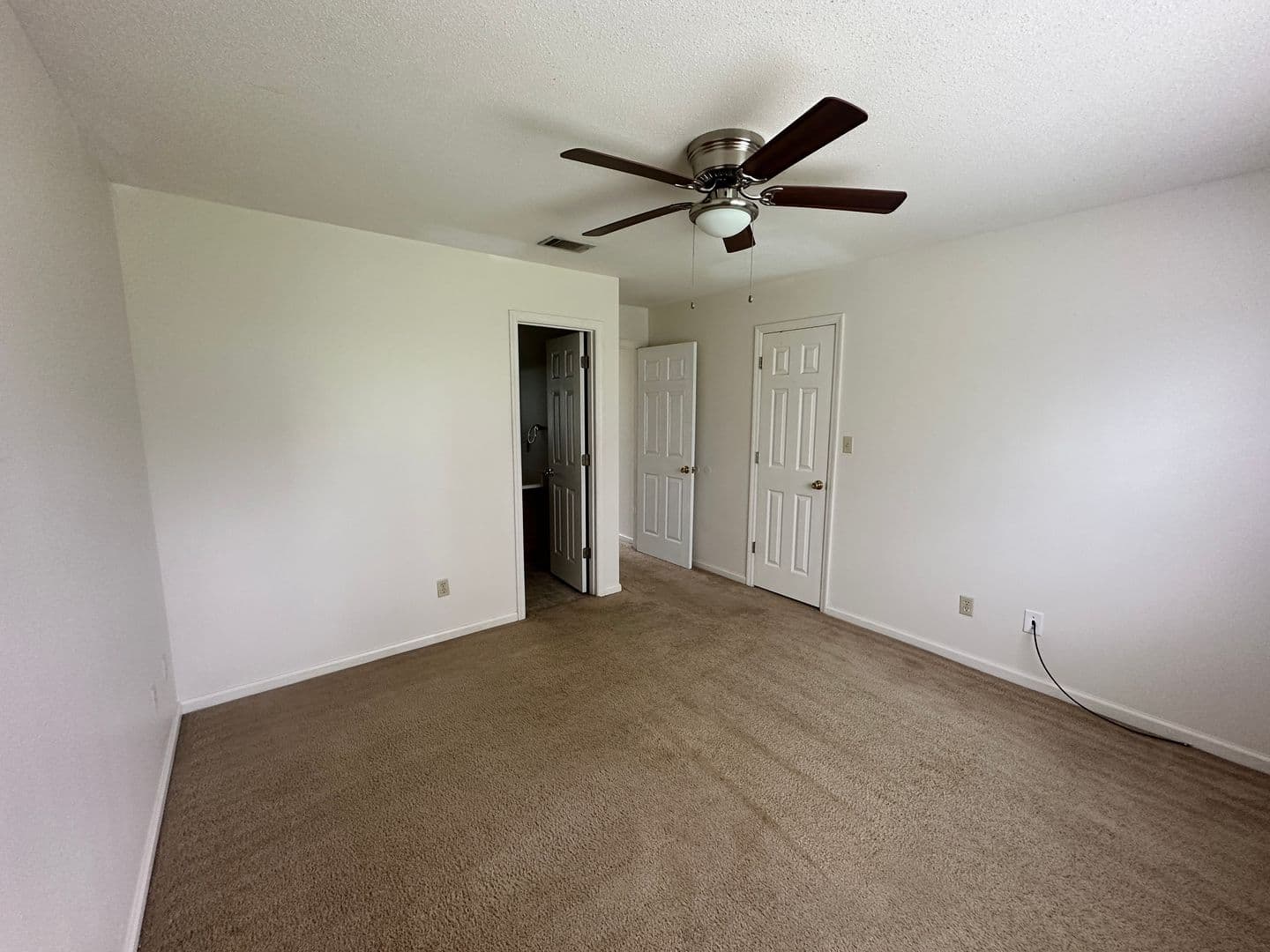 Valdosta House: 6119 B Vinnie Dr