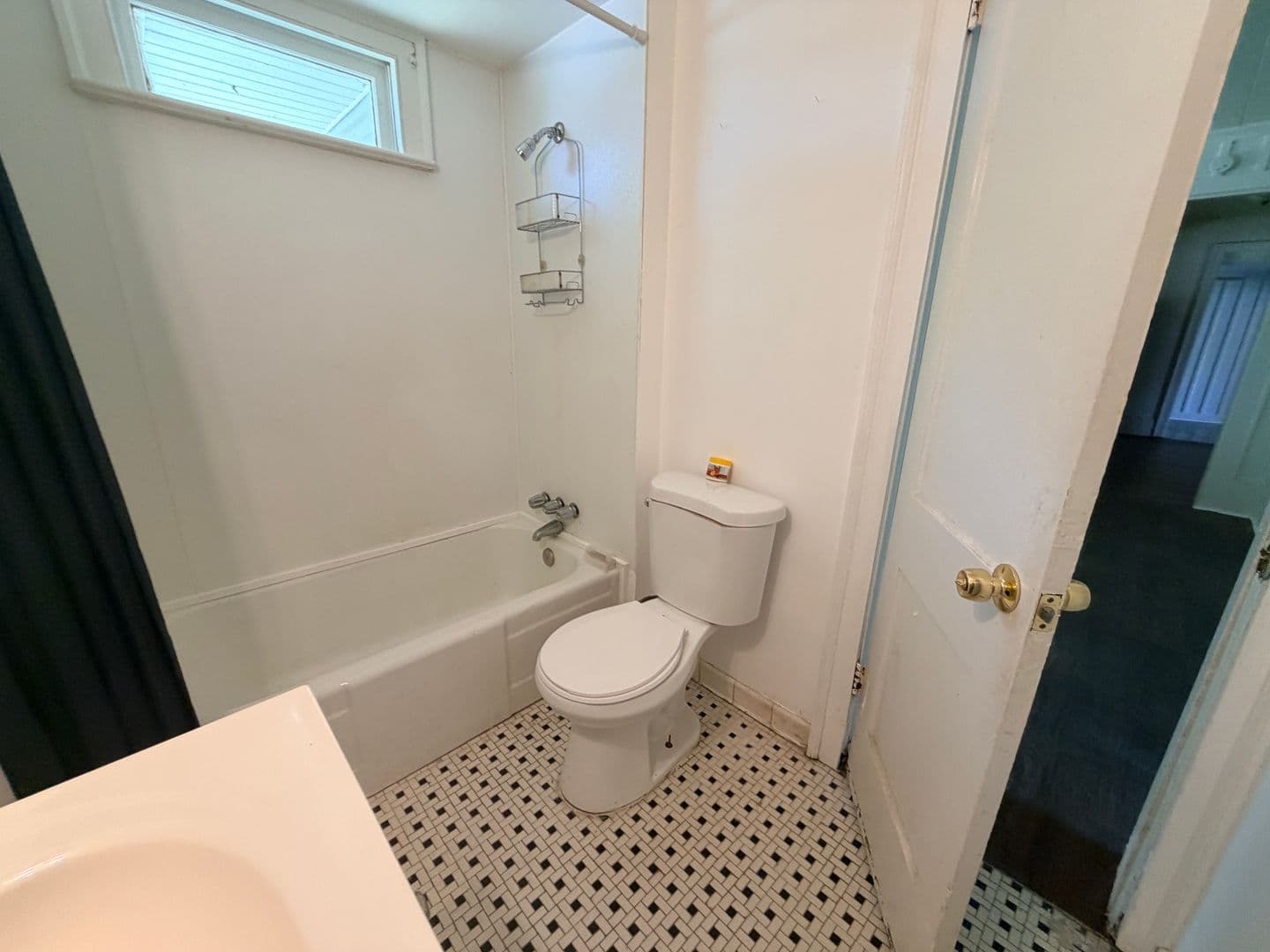 Valdosta House: 102 E Cranford Ave. *