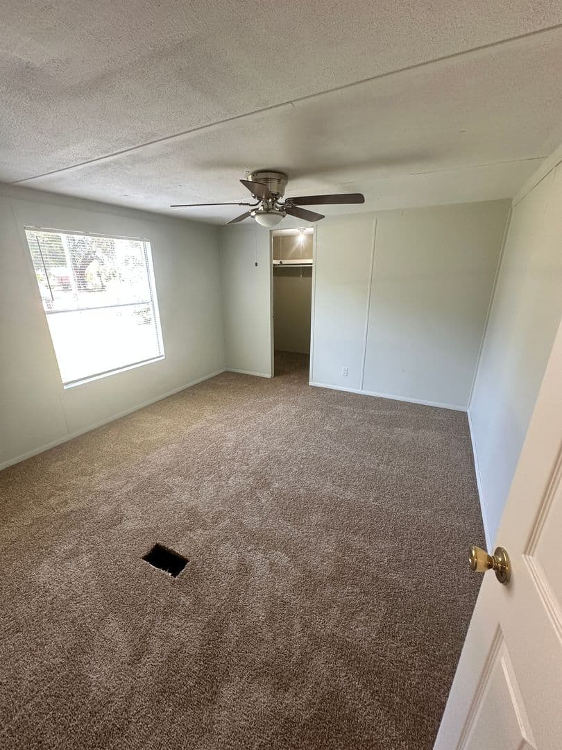 Hahira House: 6488 Cowart Circle