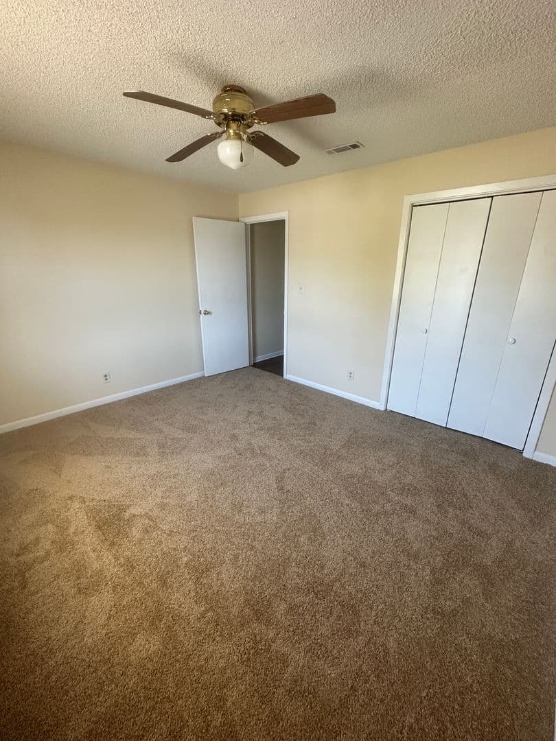 Remerton Apartment: 1603 Victory St