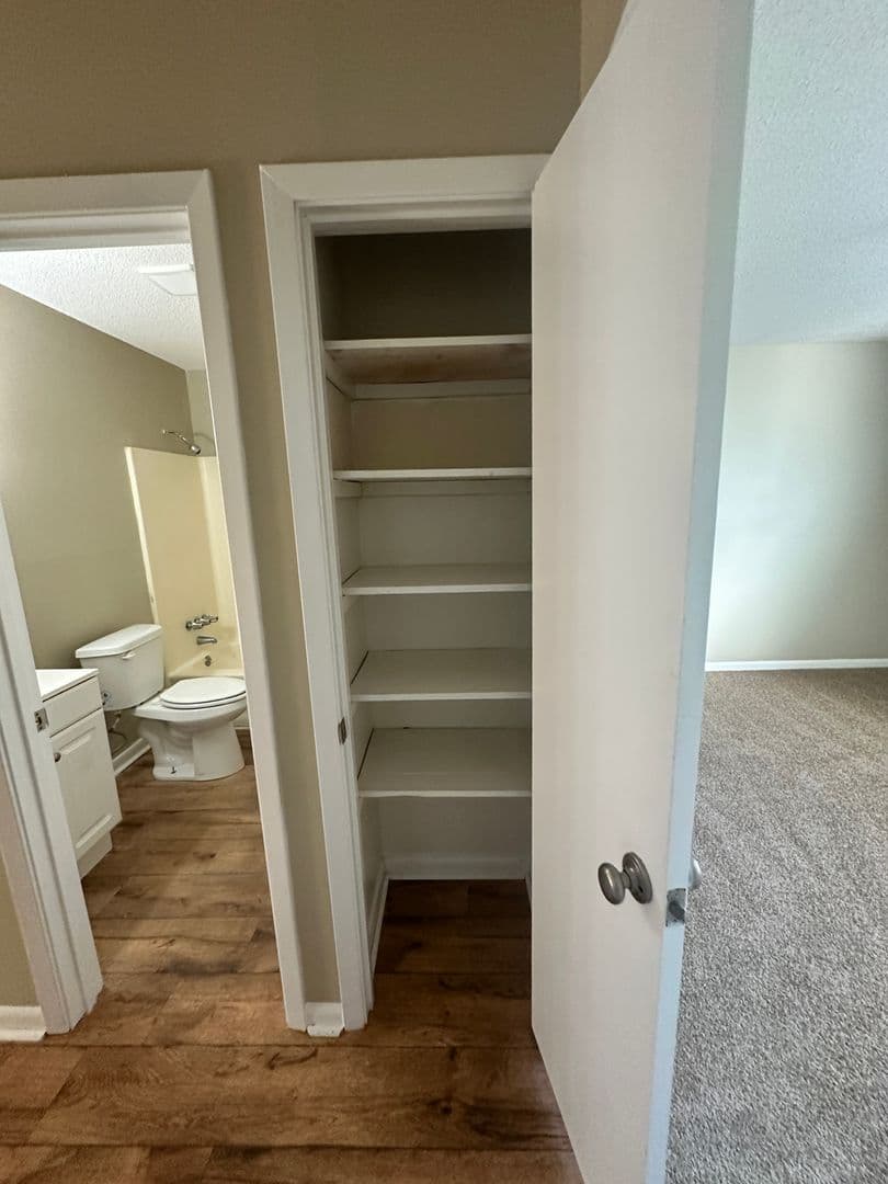 Hahira Apartment: 509 E. Main St. * - 911 - D