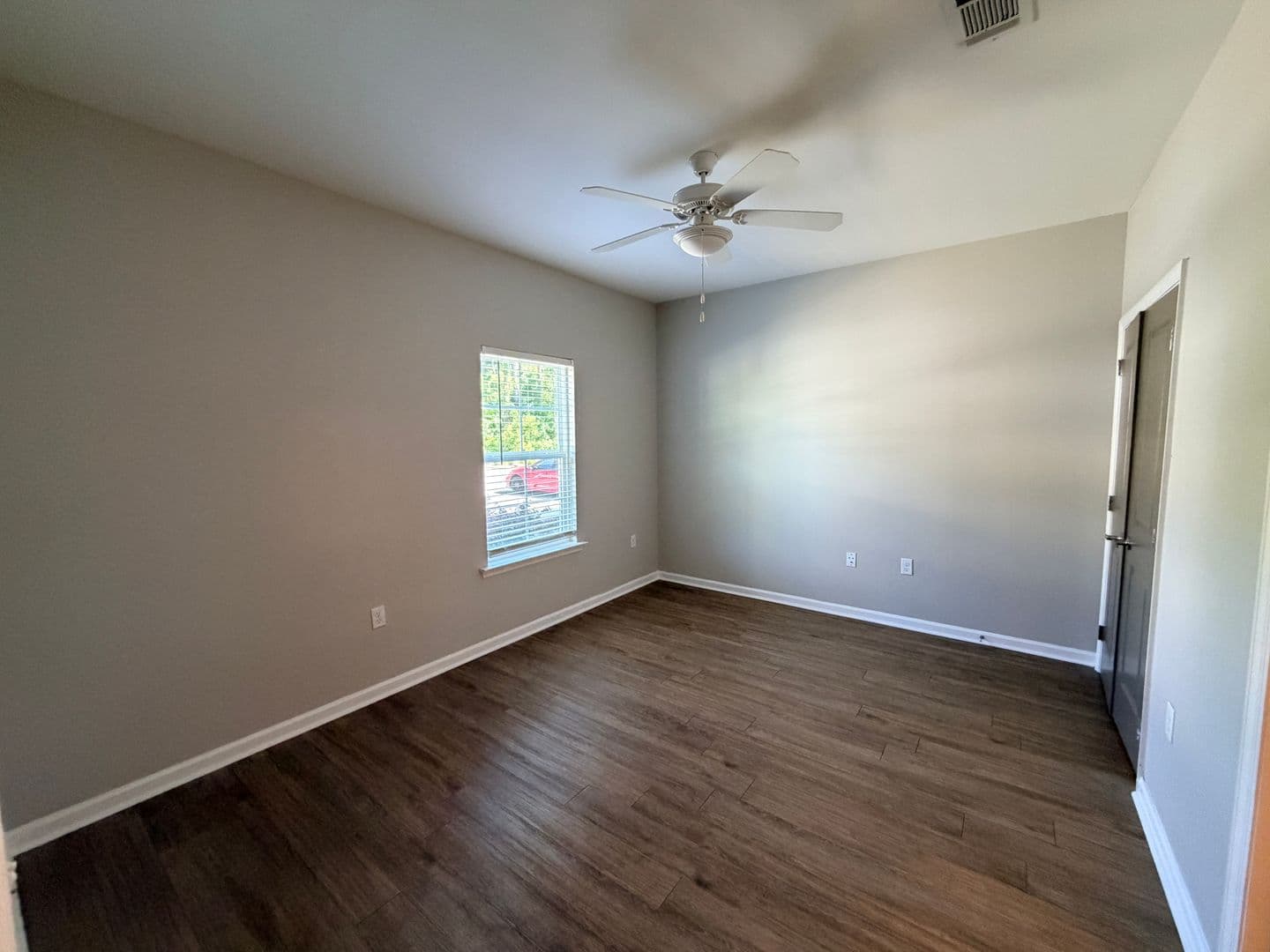 Valdosta Apartment: 1023 W. Gordon  - A8
