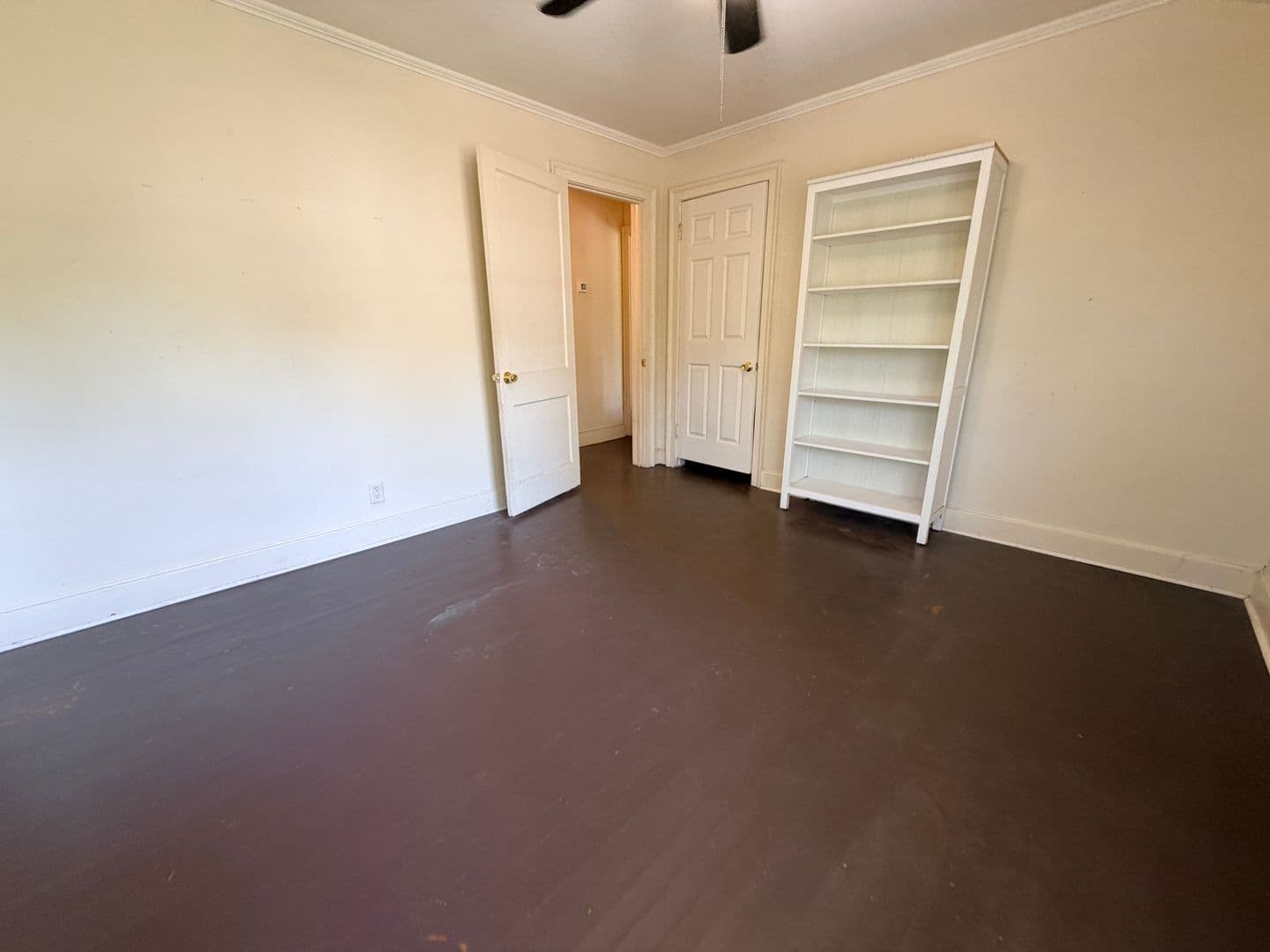 Valdosta House: 102 E Cranford Ave. *