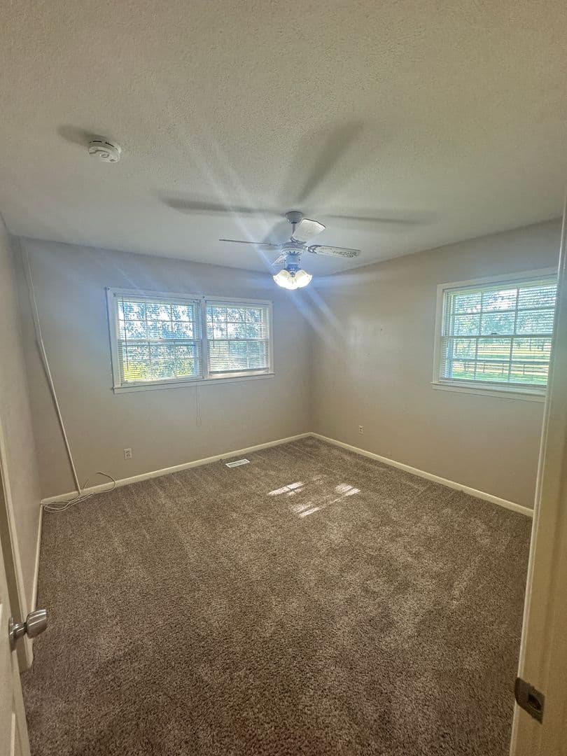 Valdosta House: 4742 Cat Creek Rd *